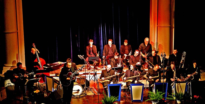 Les musiciens du Big Band de jazz Mister OZ's Rythmique Saxophones Trombones Trompettes